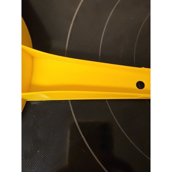 Vintage Tupperware 1523-8 Yellow 2 Qt Strainer Colander Handle 2 Spouts - Picture 15 of 15